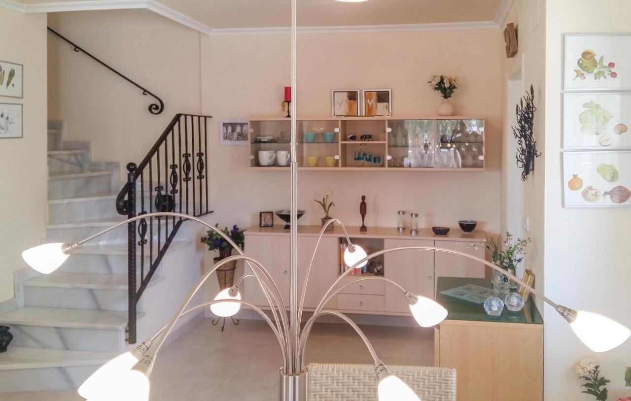Cozy Home In Orihuela Costa With Kitchen Dehesa de Campoamor  외부 사진