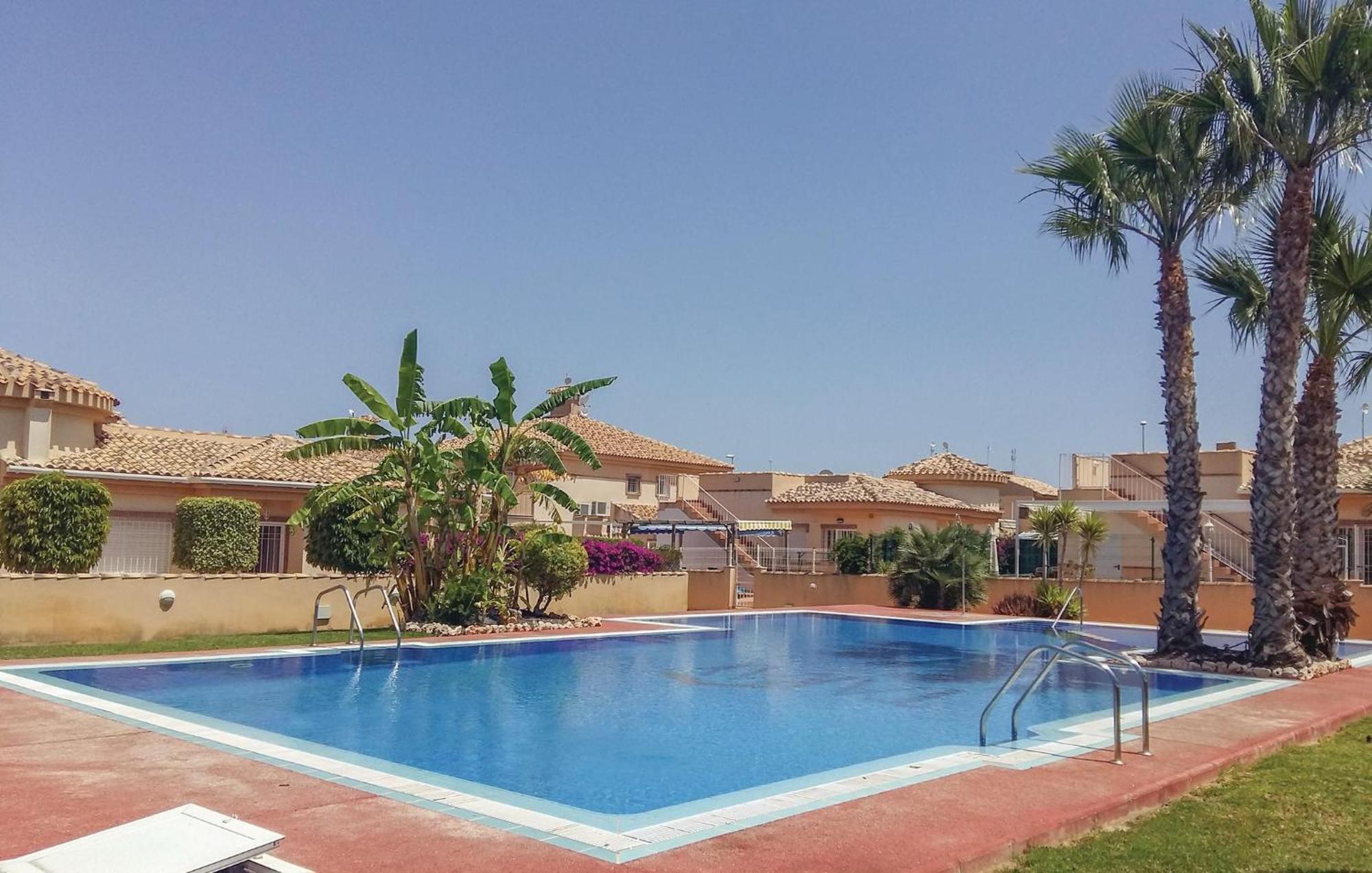 Cozy Home In Orihuela Costa With Kitchen Dehesa de Campoamor  외부 사진